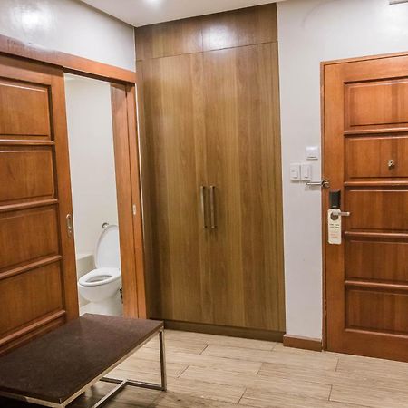 La Fiesta Hotel Iloilo Zewnętrze zdjęcie
